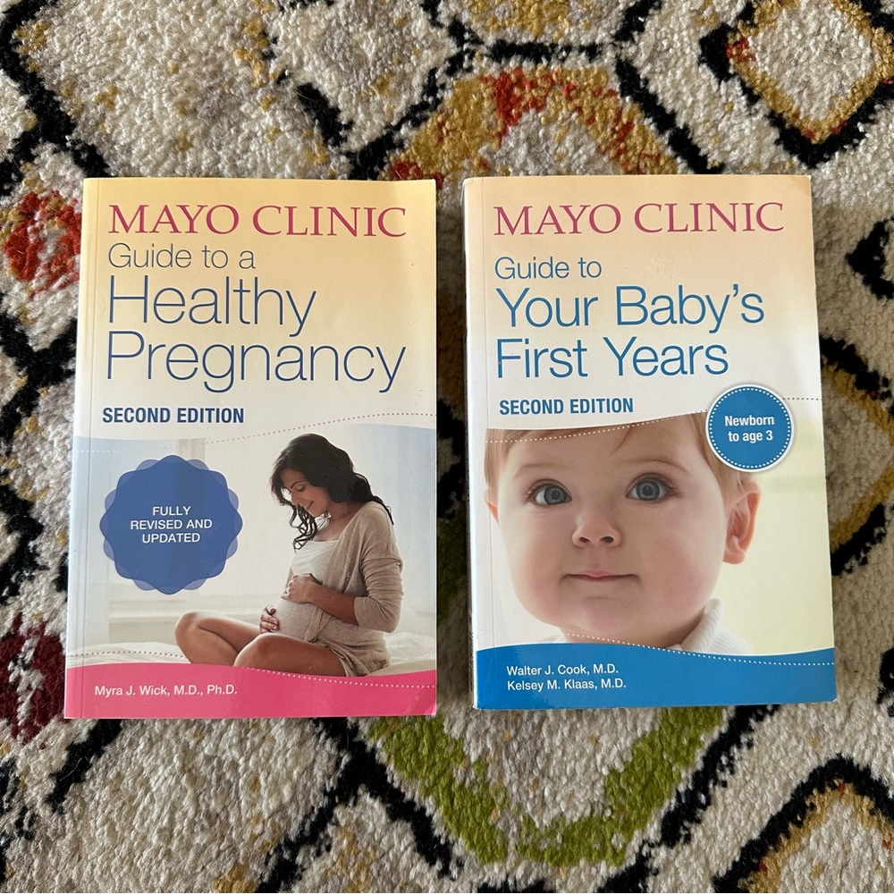 Mayo Clinic Pregnancy and Baby Books - Like New!